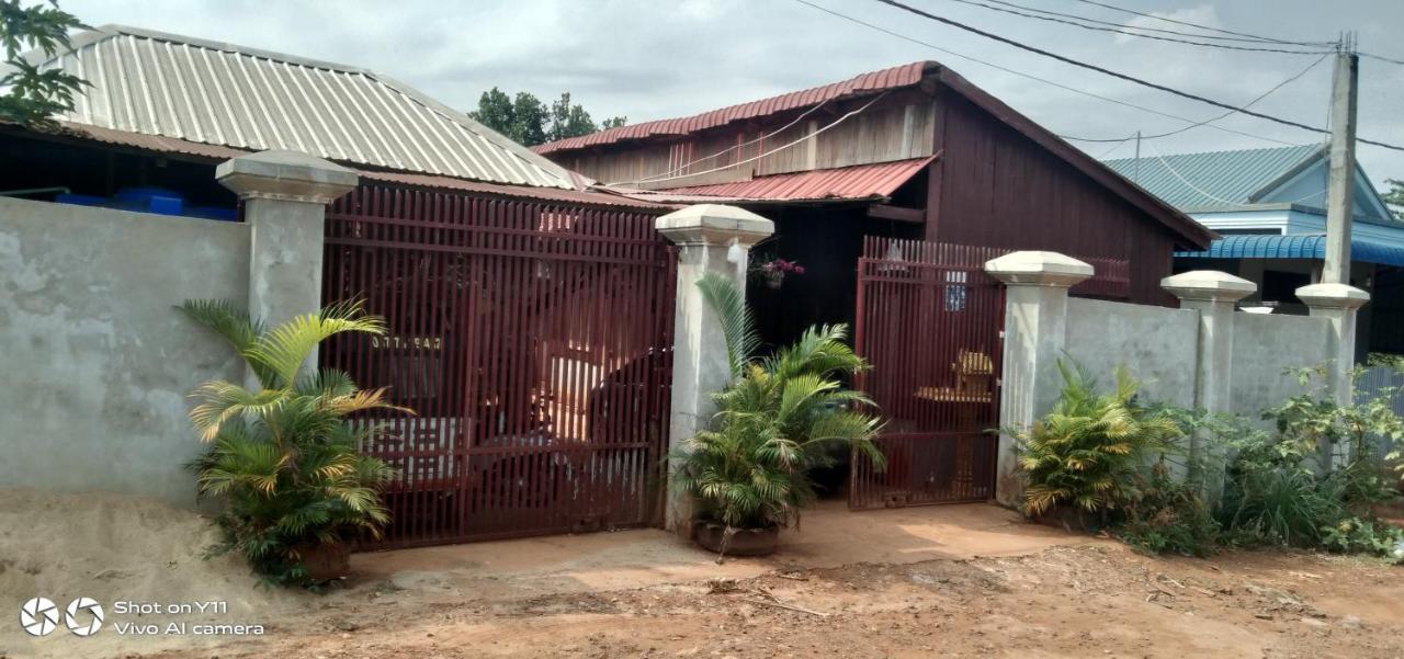 Bee Bee'S Chalets Home Stay And Trekking Banlung Luaran gambar