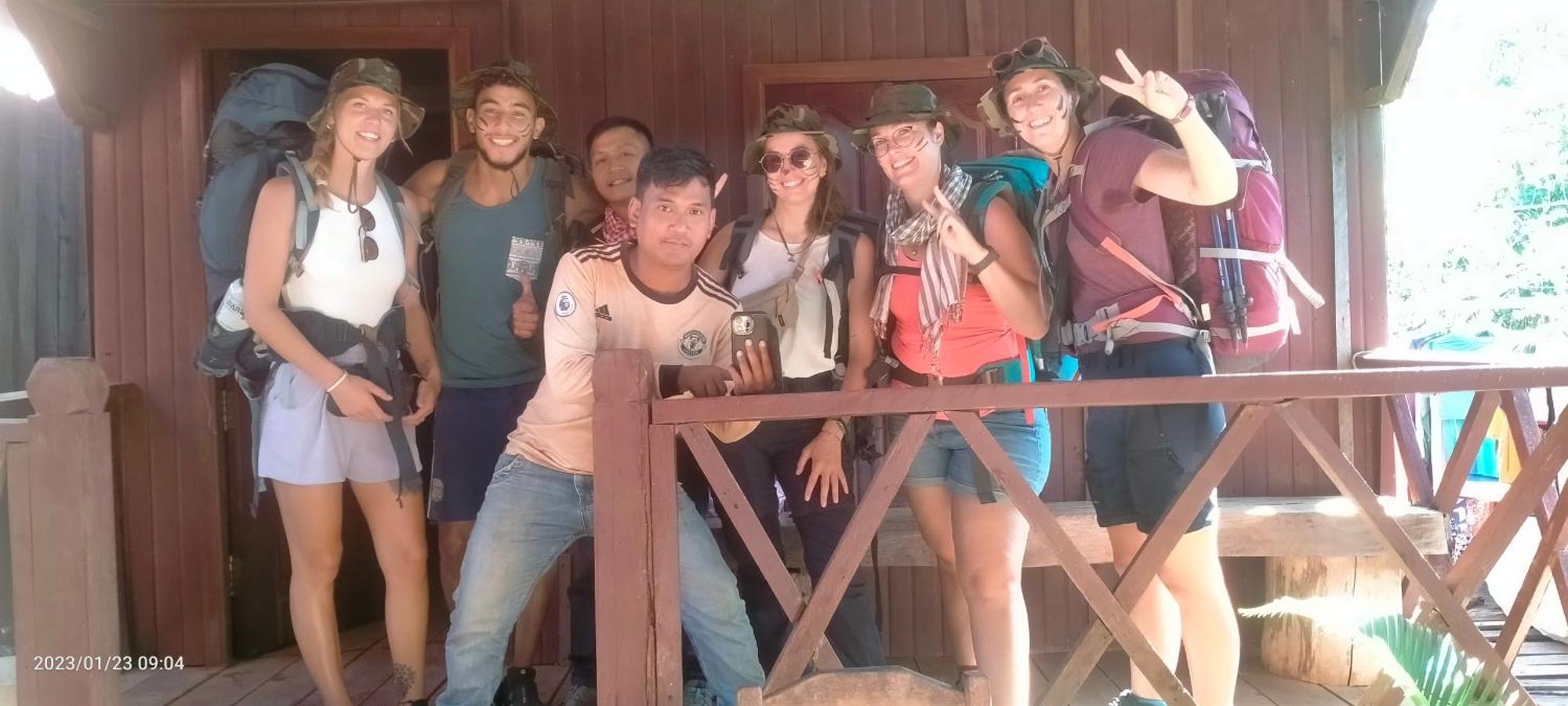 Bee Bee'S Chalets Home Stay And Trekking Banlung Luaran gambar