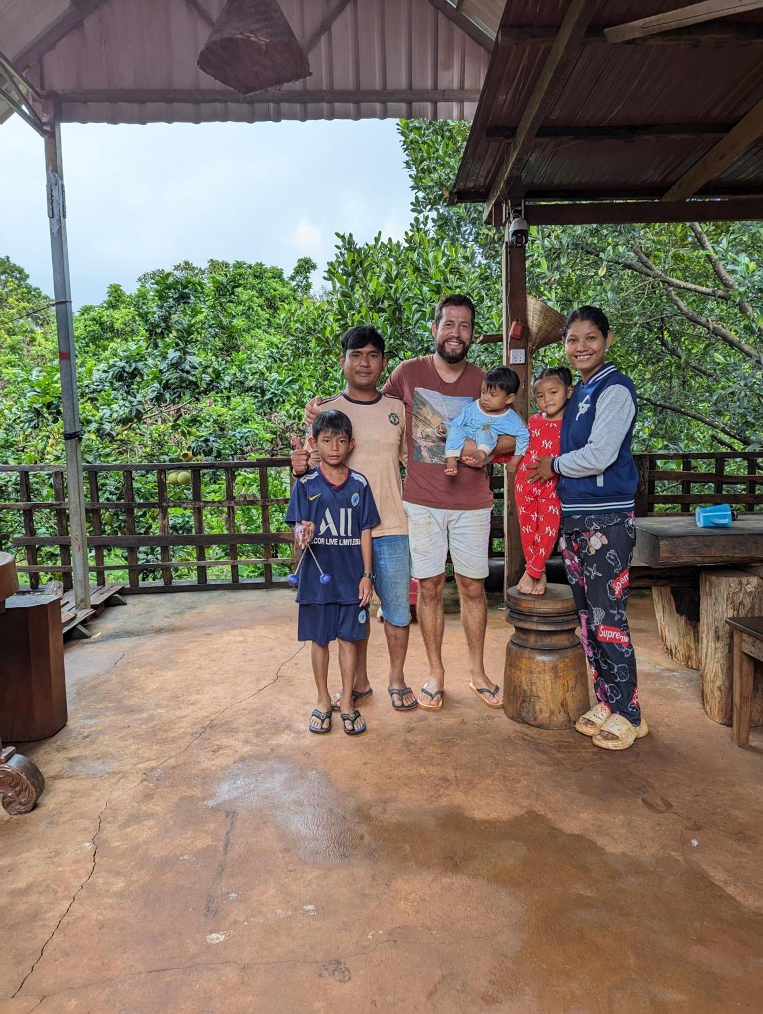 Bee Bee'S Chalets Home Stay And Trekking Banlung Luaran gambar